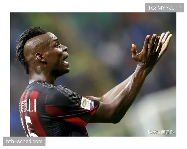 巴洛特利又买了辆超级跑车，隔壁老王都慌了，球场上那个野蛮人变成豪车收藏狂魔了？